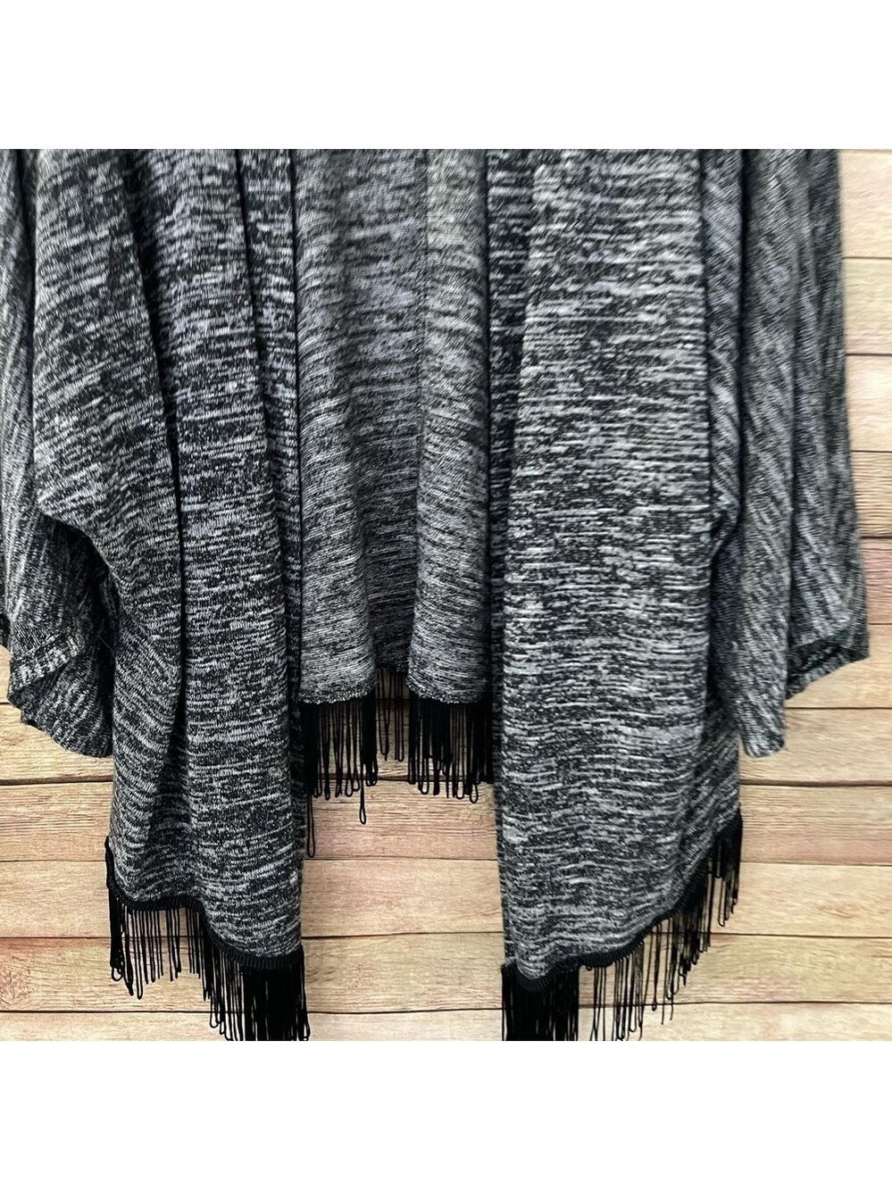 French Laundry Women’s Black And Gray Fringe Cardigan Sweater Plus Size: 1X - Picture 2 of 10
